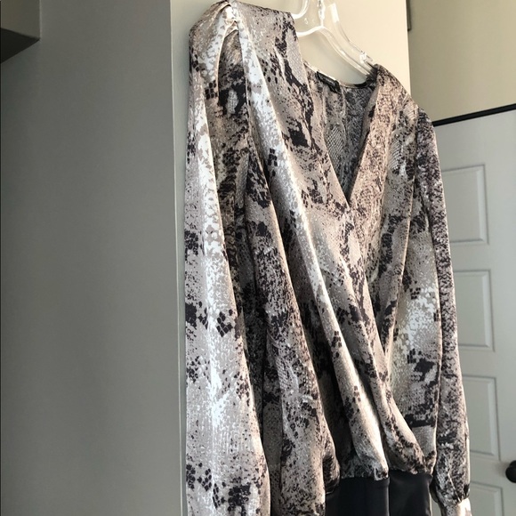 Long sleeve Bodysuit - Picture 3 of 10